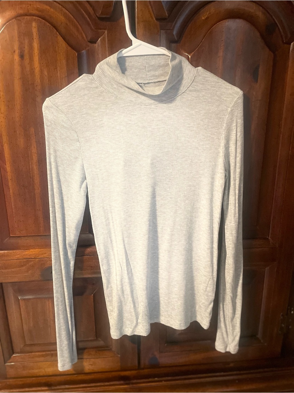 American Eagle Light Gray Ribbed Mock Neck Top